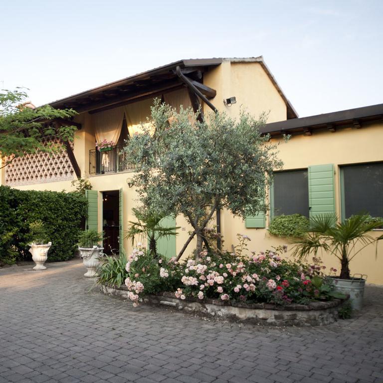 Agriturismo Corte Gaia Castiglione Delle Stiviere Exteriér fotografie